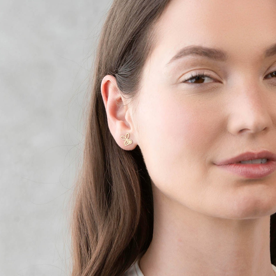 Bumble Bee Cutout Stud Earrings