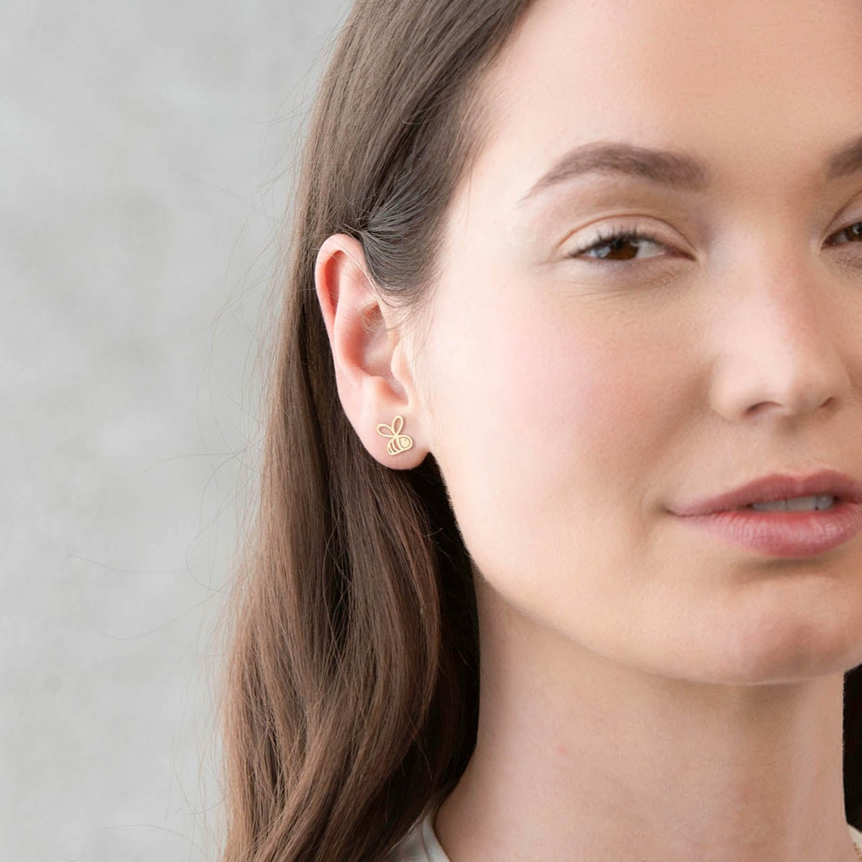 Bumble Bee Cutout Stud Earrings