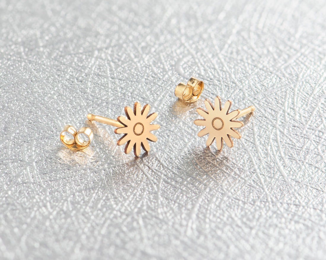 Daisy Flower Stud Earrings